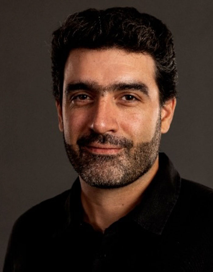 ,Gustavo Mello