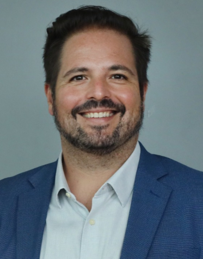 ,Gabriel Portela