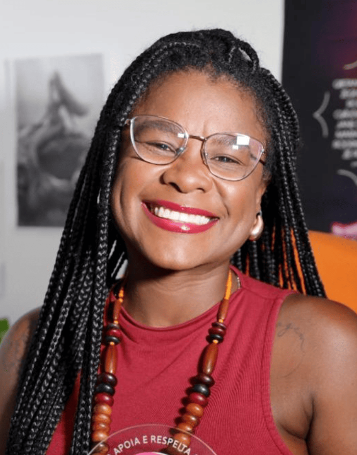 ,Keyti Souza
